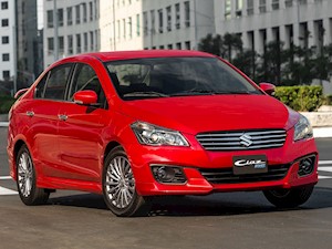 foto Suzuki Ciaz GLS nuevo color A elección precio $249,990