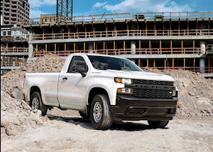 foto Chevrolet Silverado 2500 Cabina Regular 4X2 (2019)