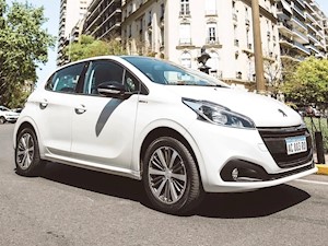foto Peugeot 208 Serie Limitada In Concert nuevo color A elección precio $1.181.300