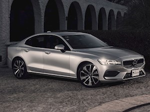foto Volvo S60 T5 AWD Ignite (2020)