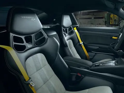 Porsche 718 Cayman GT4 RS