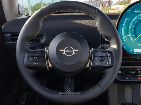 MINI 3 Puertas