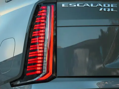 Cadillac Escalade IQL