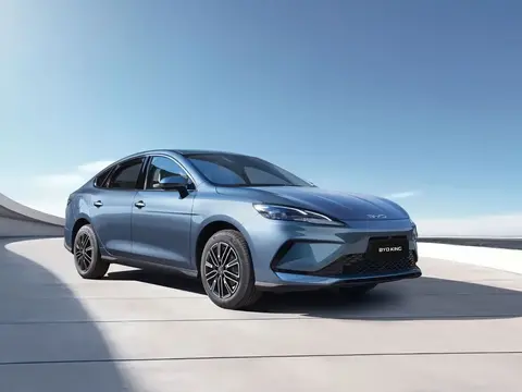 BYD King DM-i