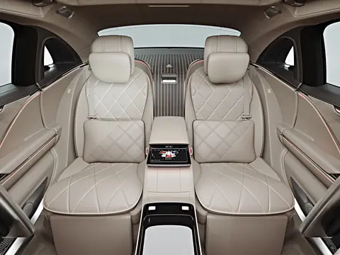 Mercedes Maybach S Sedán