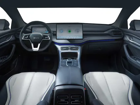 BYD King DM-i