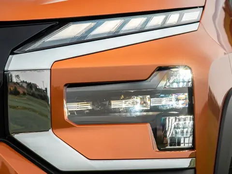 Mitsubishi Xpander Cross