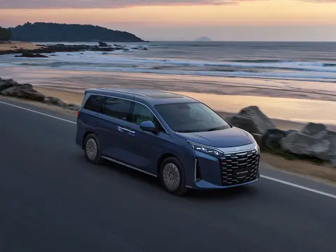 BYD M9