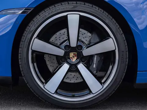 Porsche 911 Carrera