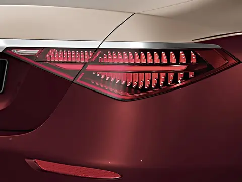 Mercedes Maybach S Sedán