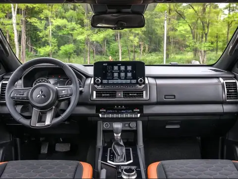 Mitsubishi L200 GSR
