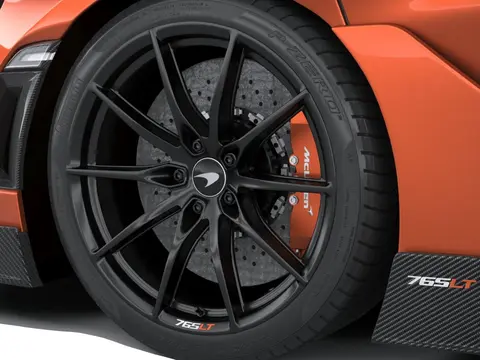 McLaren 765 LT