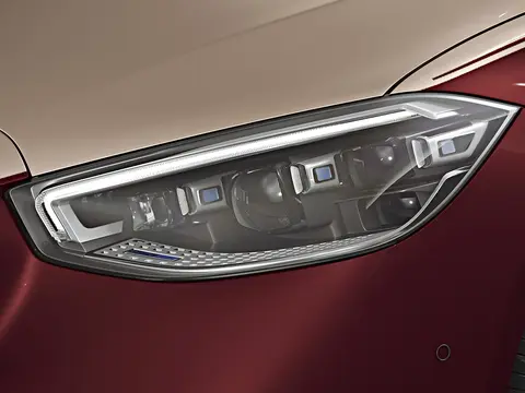 Mercedes Maybach S Sedán
