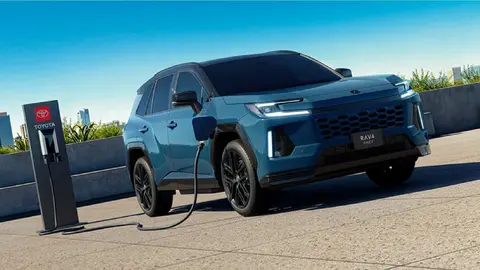 foto Toyota RAV4 PHEV
