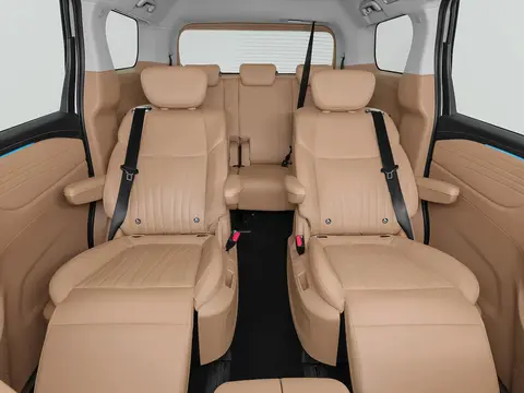 JAC Traveler PHEV