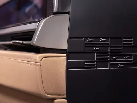 Cadillac Escalade IQ