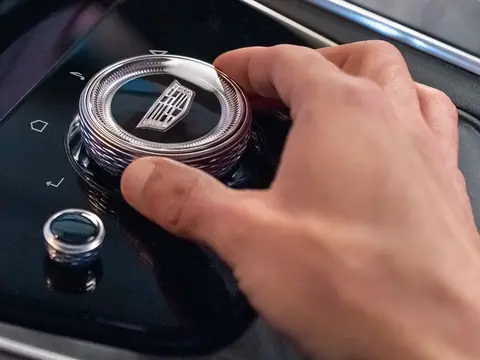 Cadillac Escalade IQ