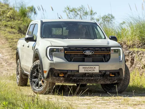 Ford Maverick XLT nuevo color A eleccion precio $45.400.000
