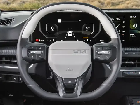 Kia K4 Sedán