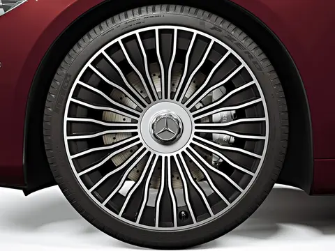 Mercedes Maybach S Sedán
