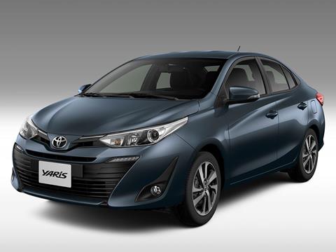 foto Toyota Yaris Sedán 1.5 XS