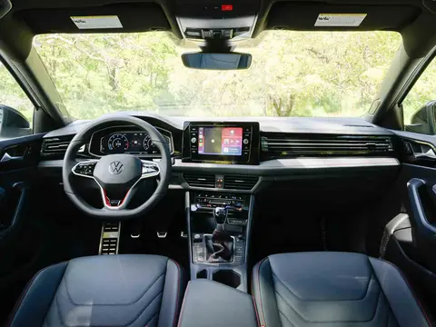 volkswagen jetta-gli