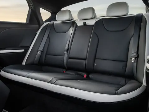 Kia K4 Sedán