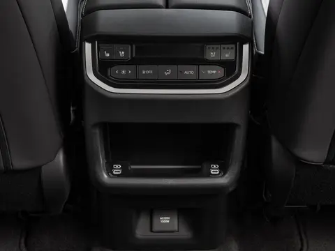 Lexus TX
