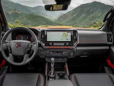 Nissan Frontier Pro-4X V6