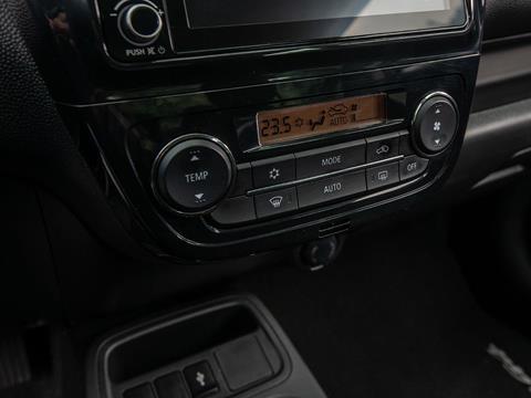 Mitsubishi Mirage G4