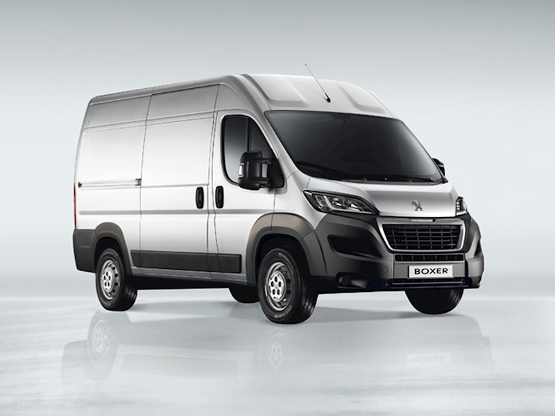 foto Peugeot Boxer 2.0L Furgón L4H2 nuevo precio $24.490.000