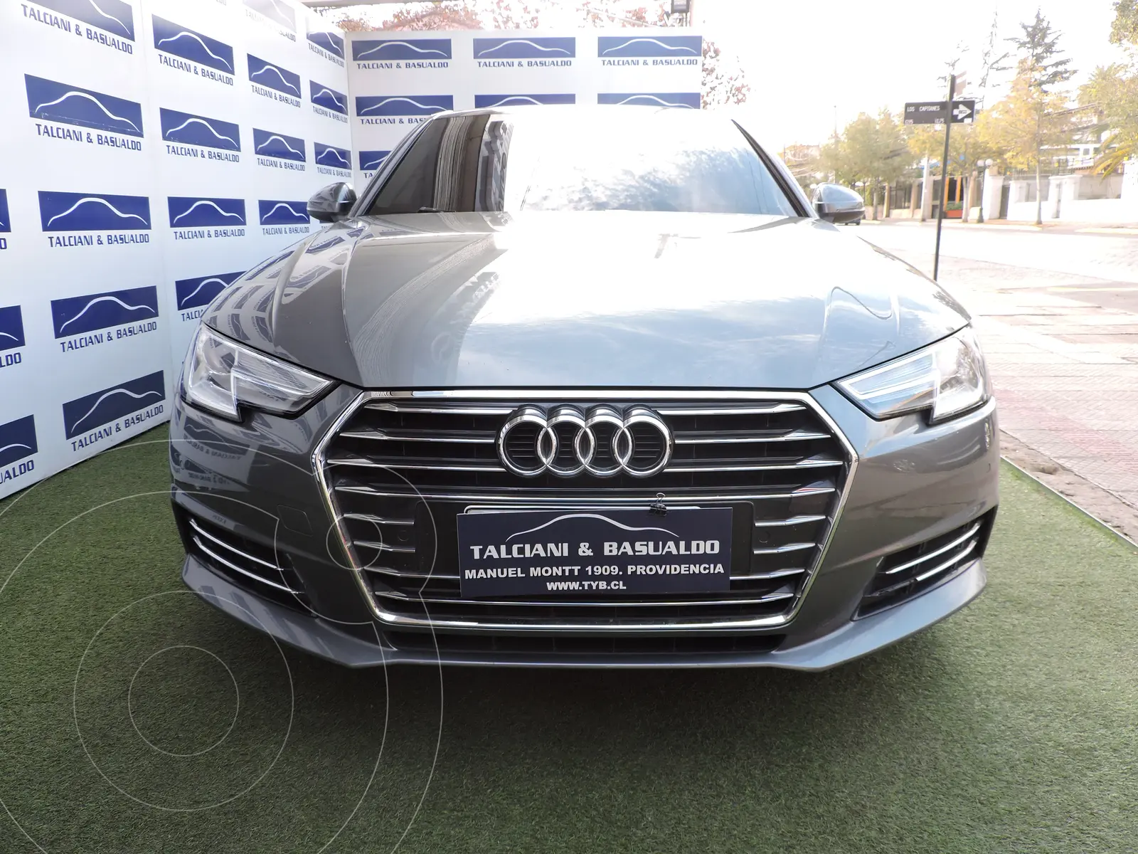 Audi A4 2.0L TFSI S-tronic