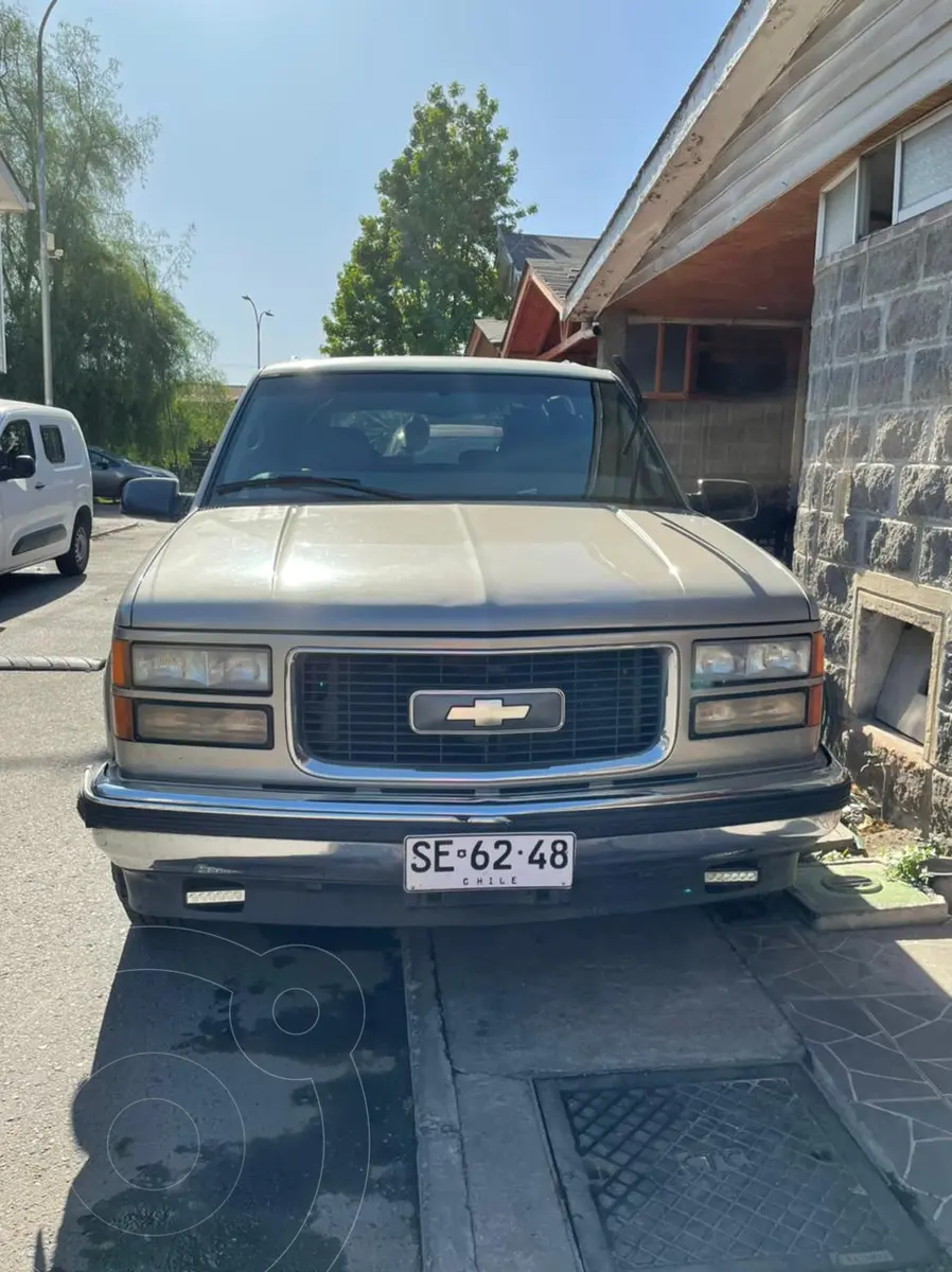 Chevrolet Suburban 5.3L AWD