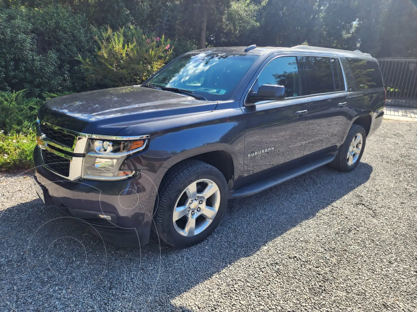 Chevrolet Suburban LT 5.3L 4x4