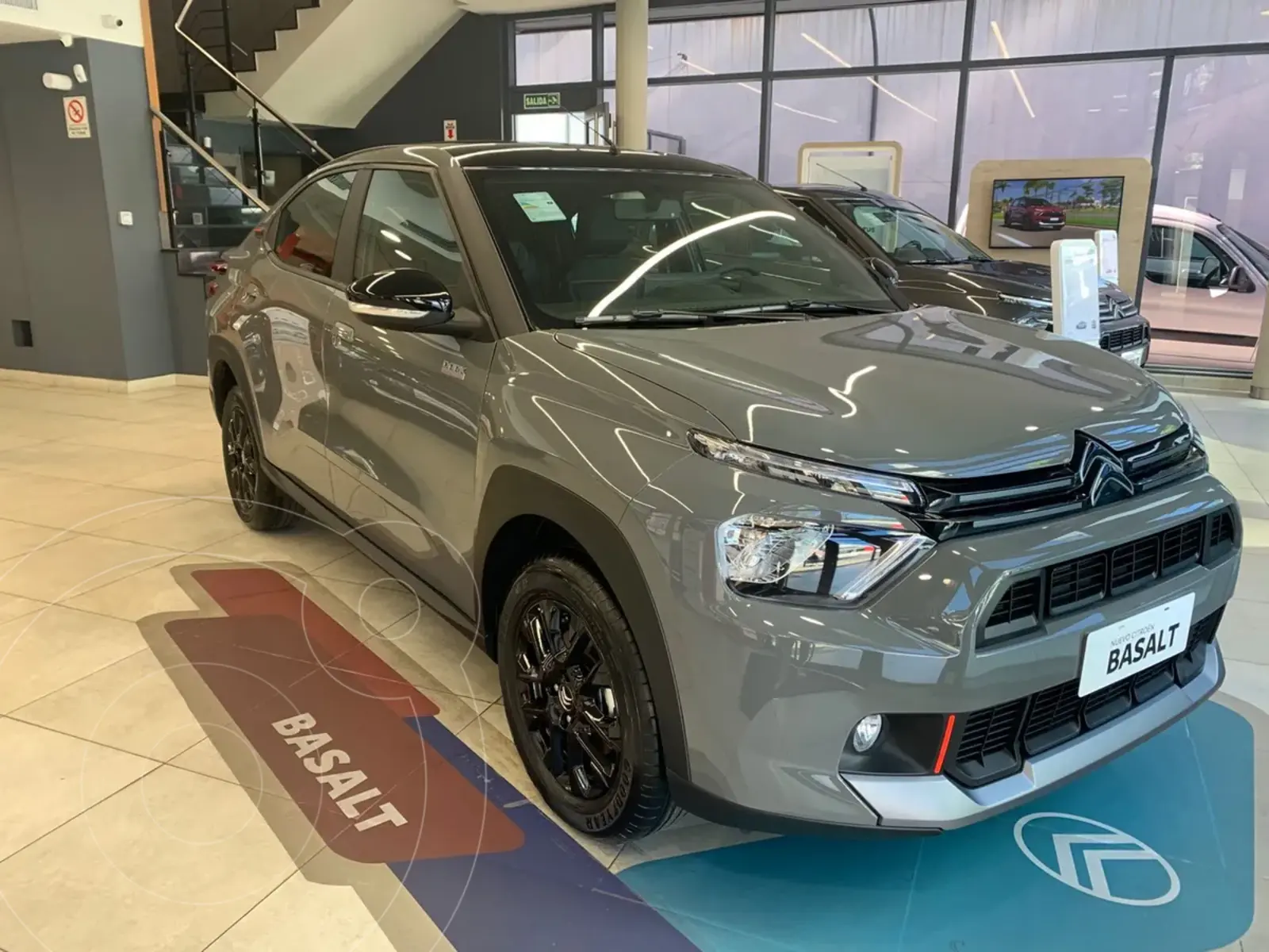Citroen Basalt Dark Edition