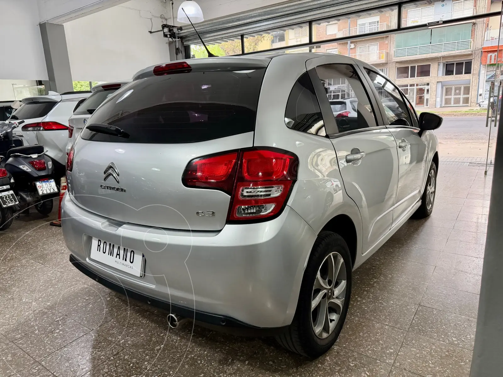 Miniatura 6