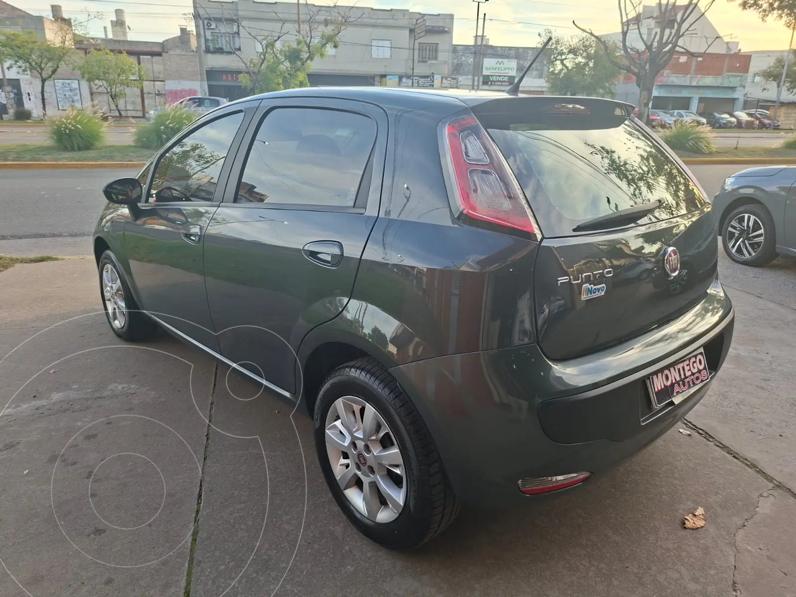 Miniatura 7