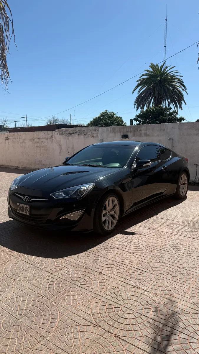 Hyundai Genesis Coupé 2.0 T
