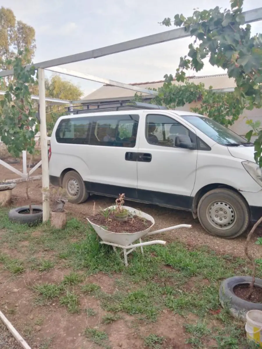 Hyundai H-1 Minibus GL 2.5 Diésel 12P