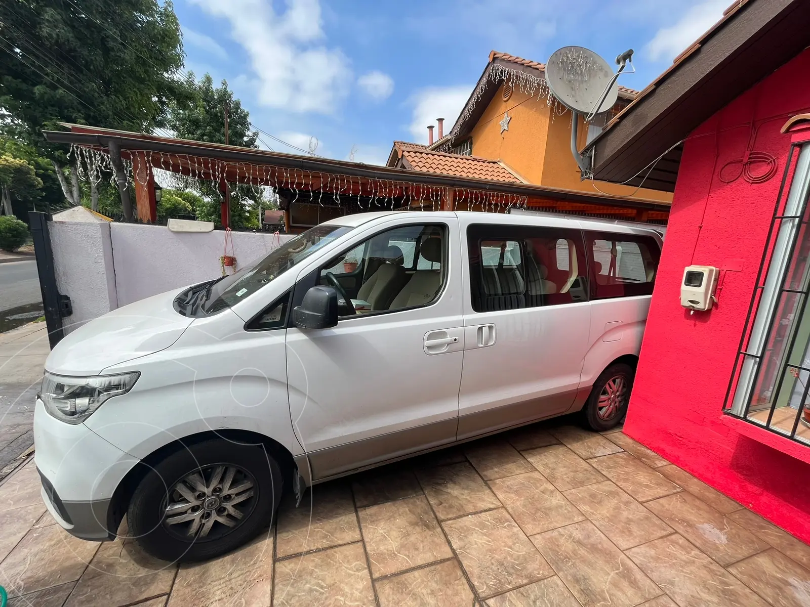 Hyundai H-1 Minibus 2.5L GLS Diésel 10S Full Aut