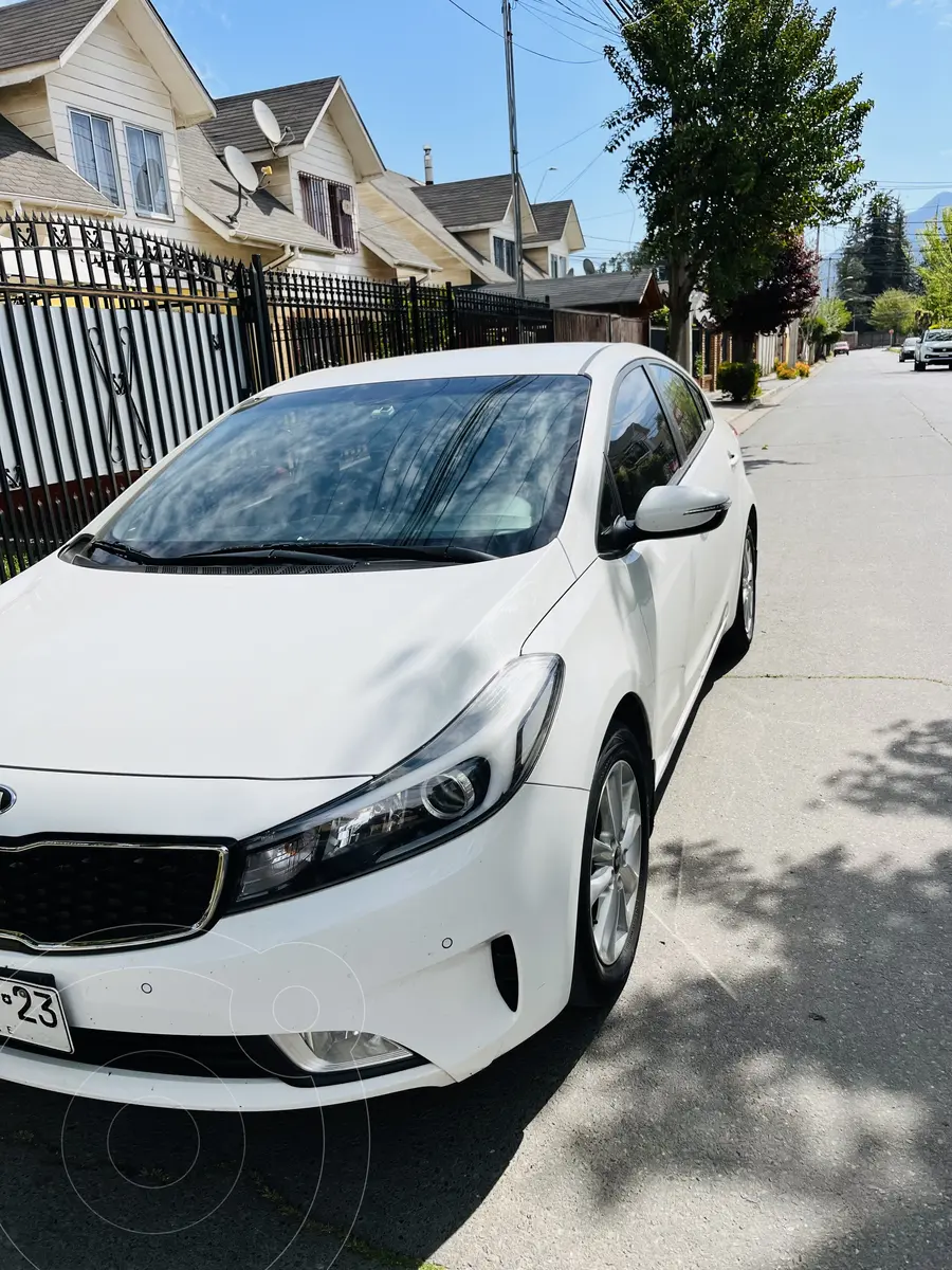 Kia Cerato EX 1.6L 6MT AC