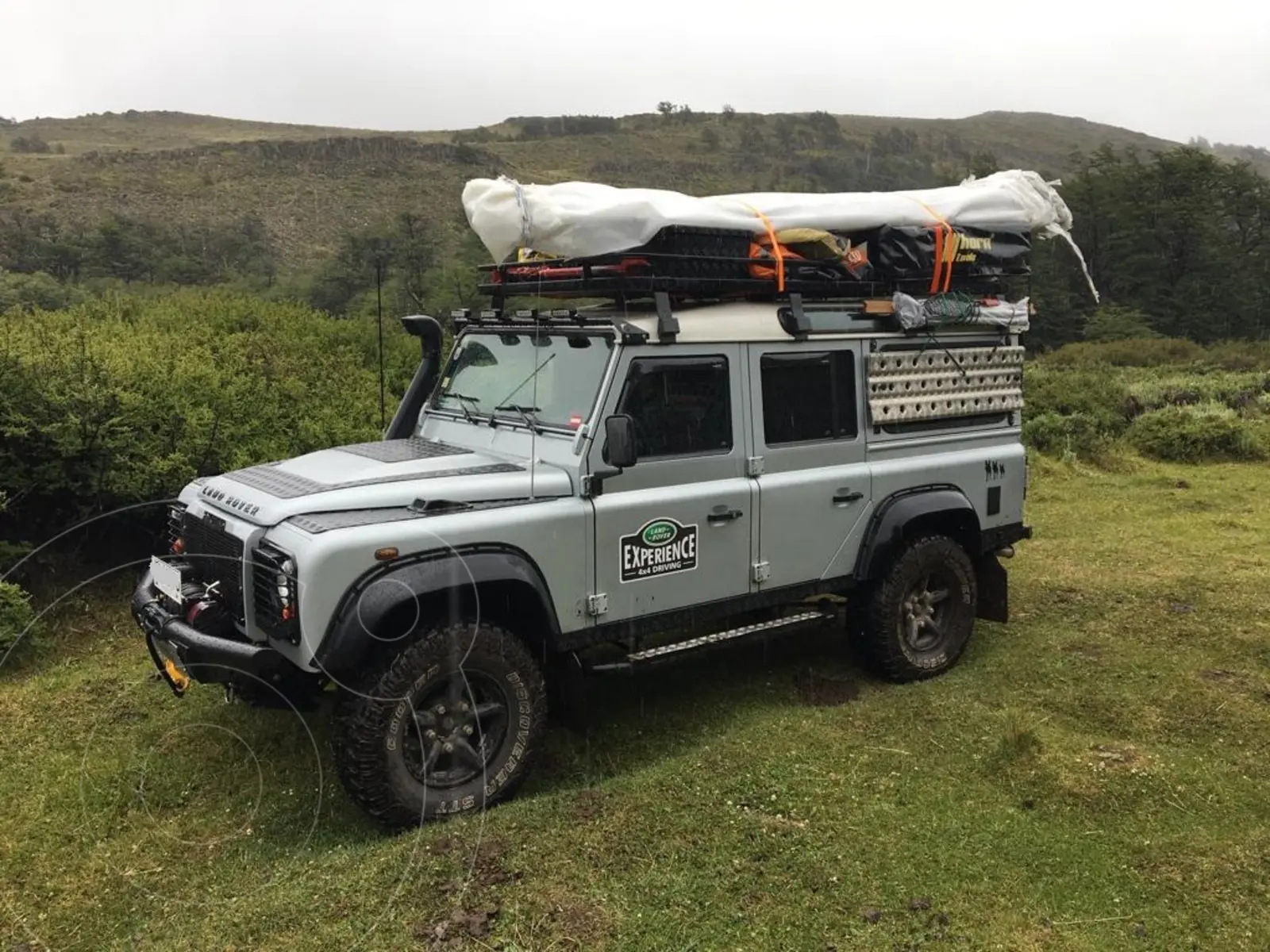 Land Rover Defender 110