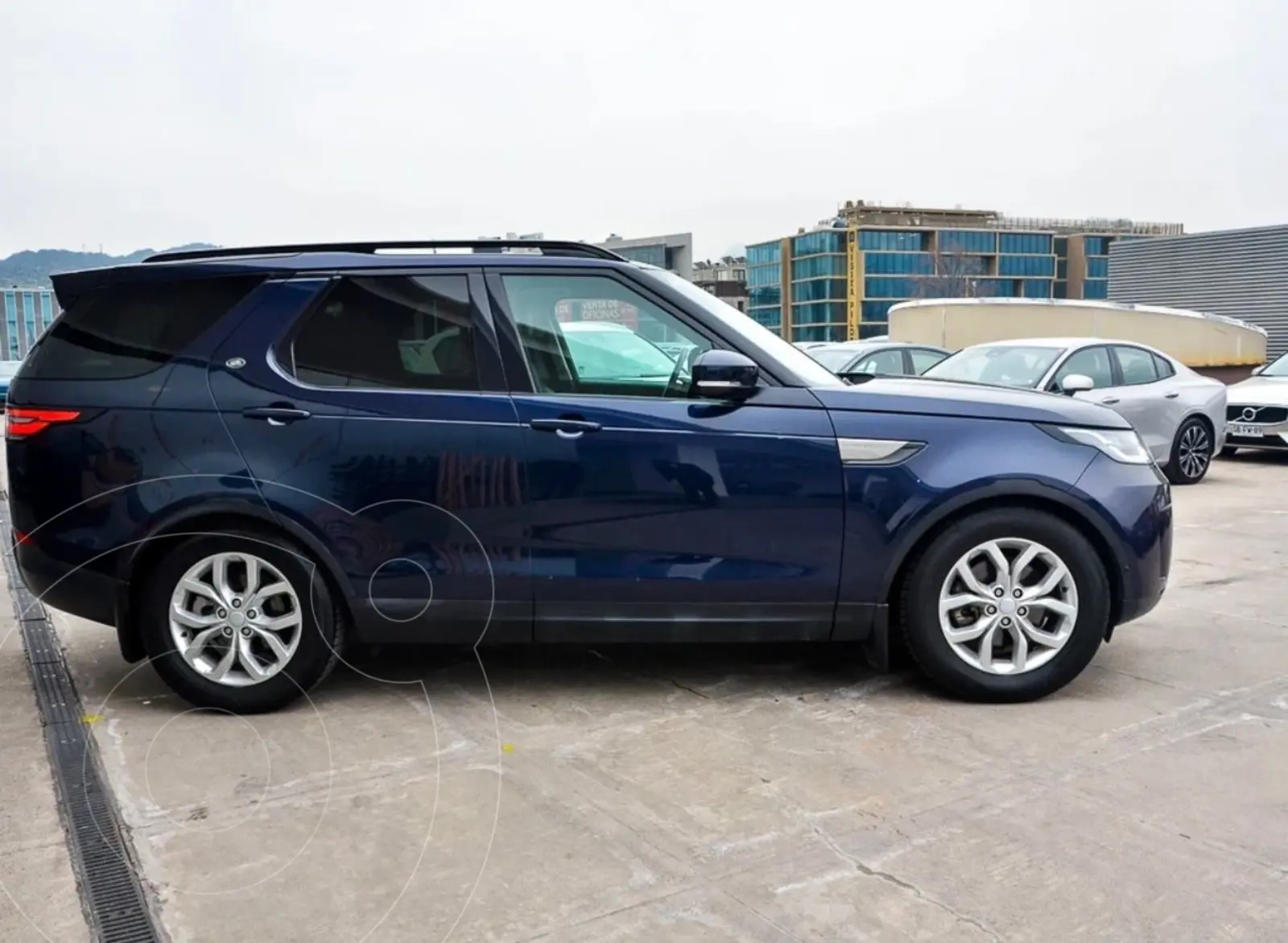 Land Rover Discovery 2.0L SE