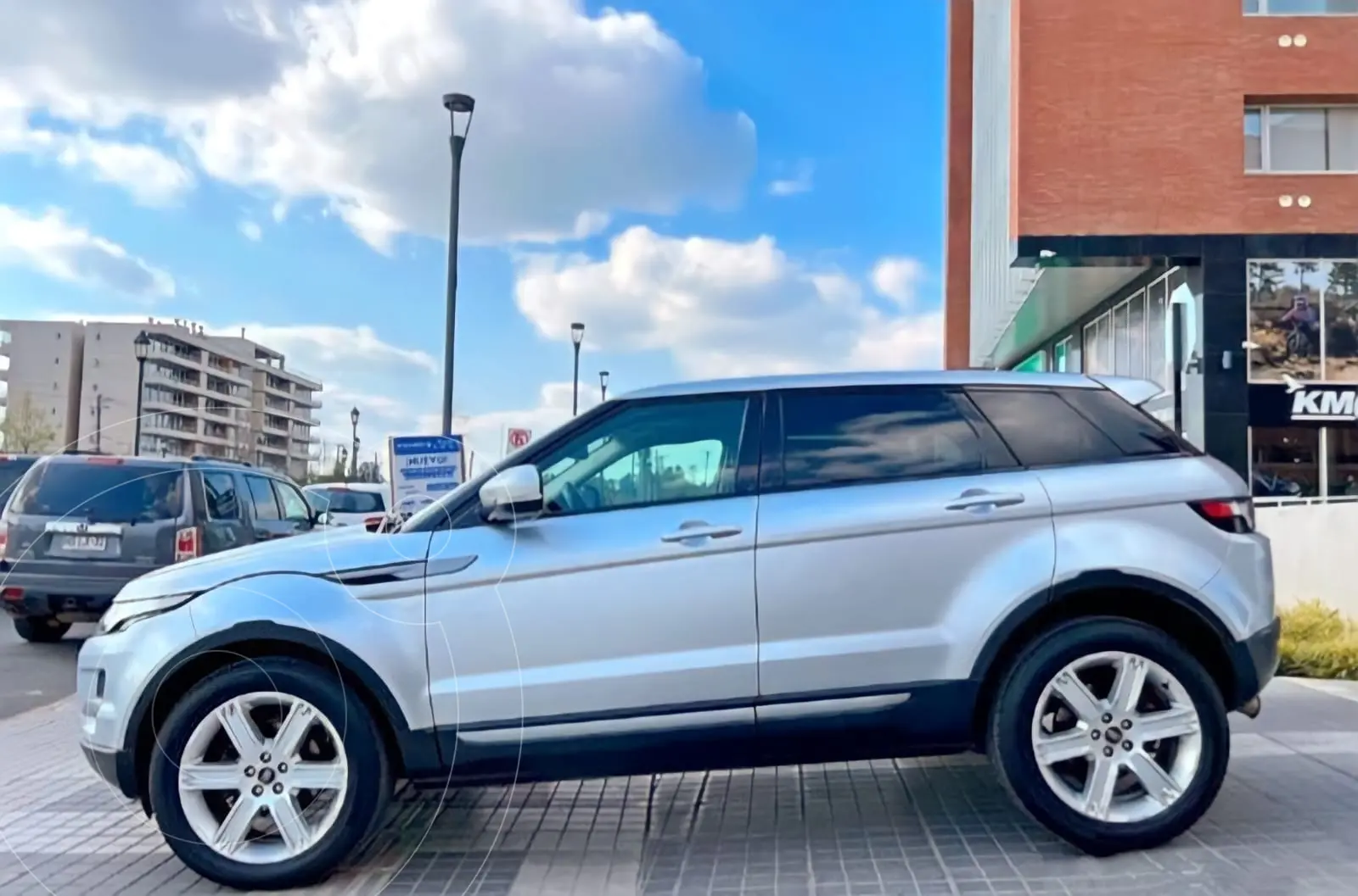 Land Rover Range Rover Evoque 2.2L Pure SE Diesel