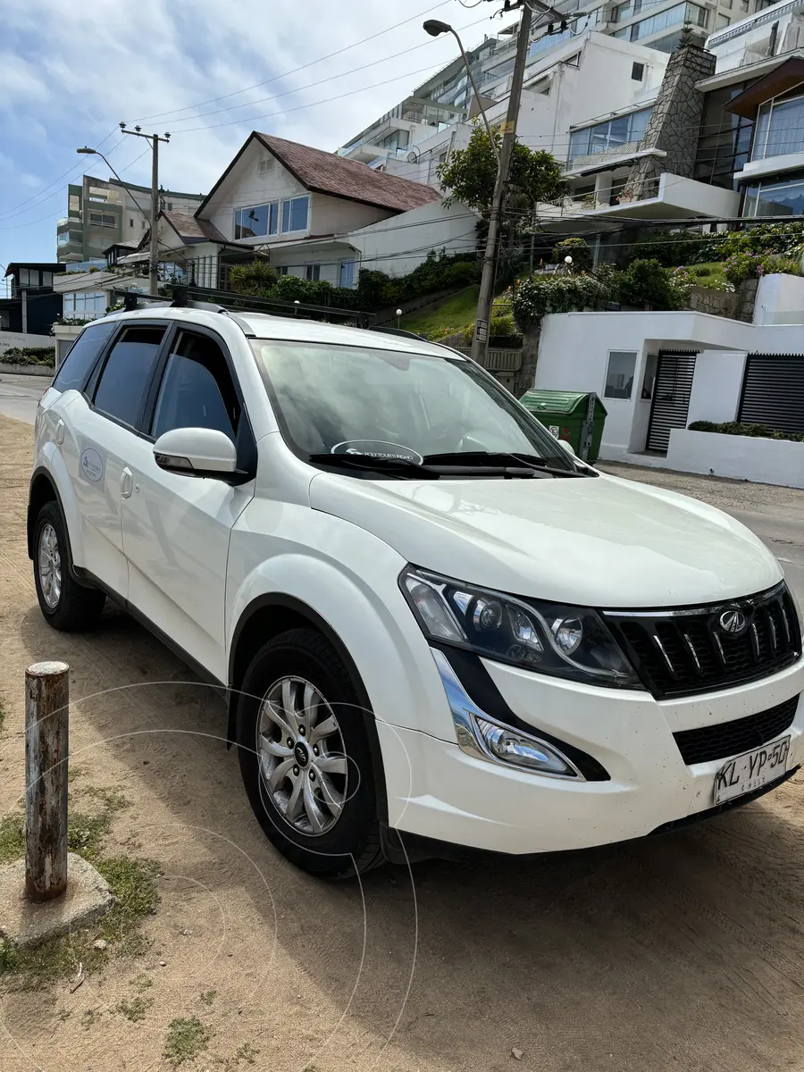Mahindra XUV 500 4x2