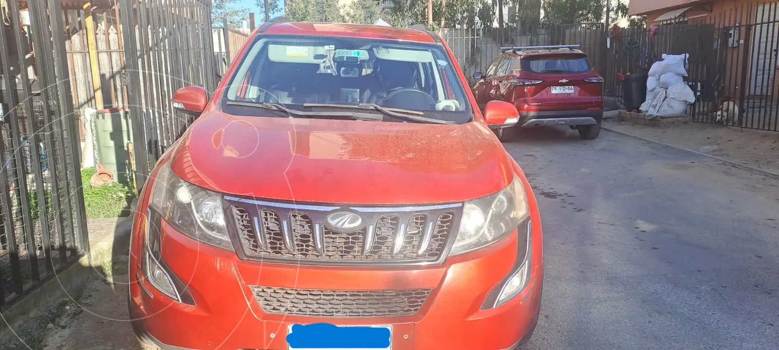 Mahindra XUV 500 4x2