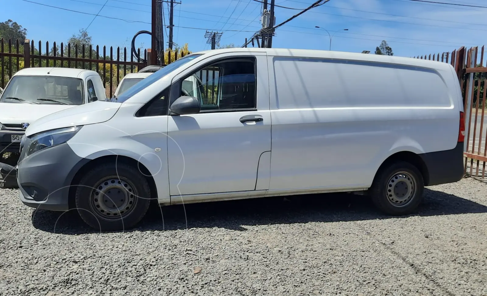 Mercedes Vito 2.1L Tourer 114 10+1
