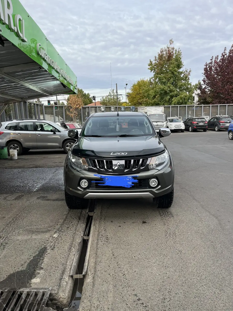 Mitsubishi L-200 2.4L TD Dakar 4X4