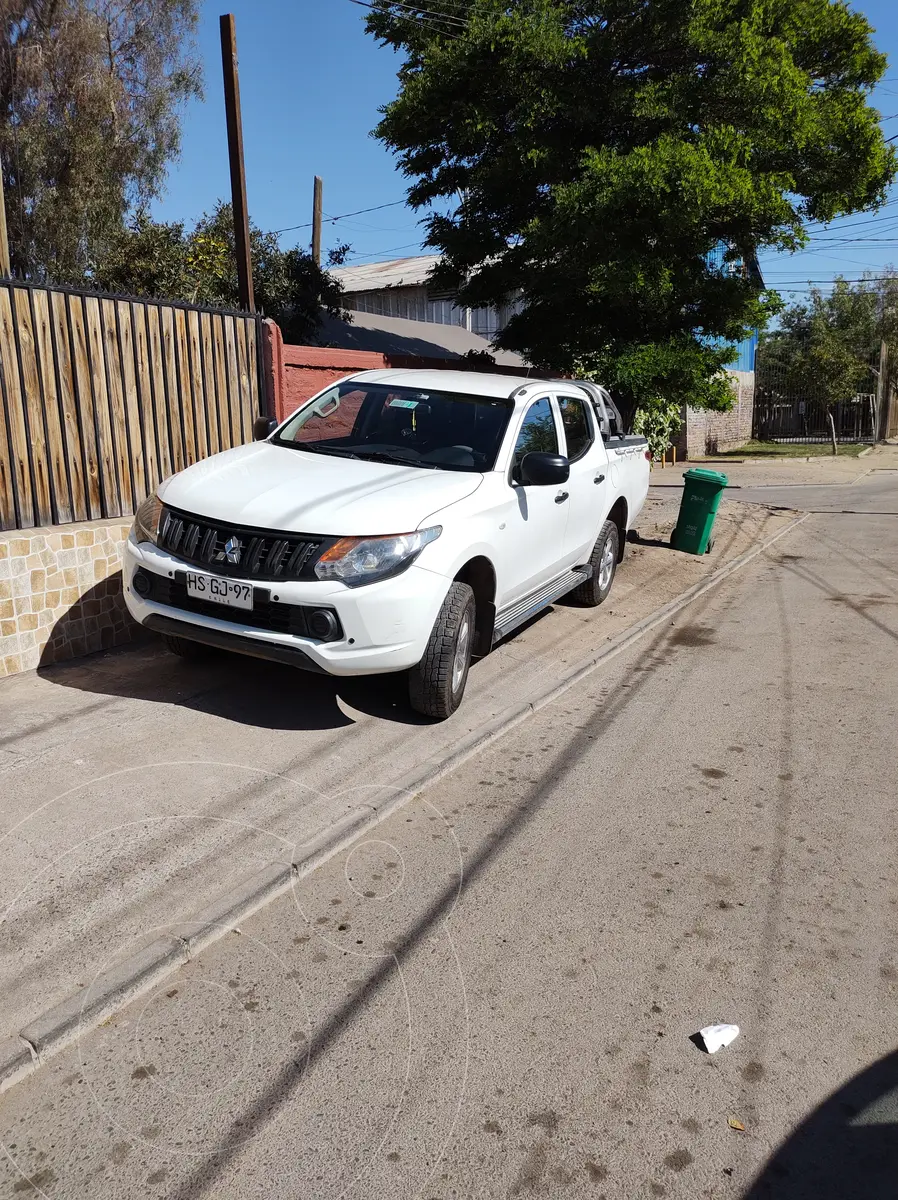 Mitsubishi L-200 2.4L Katana CRM 4X4