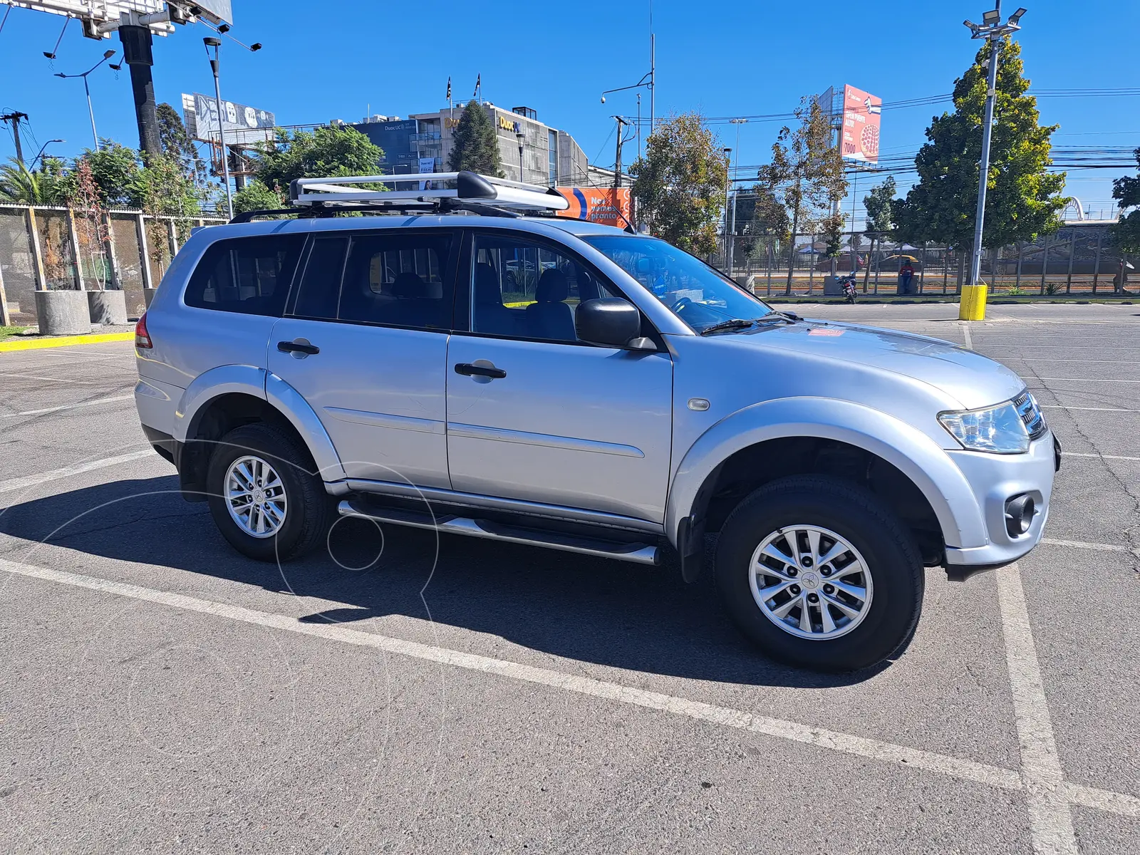 Mitsubishi Montero Sport 2.5 GL Diésel